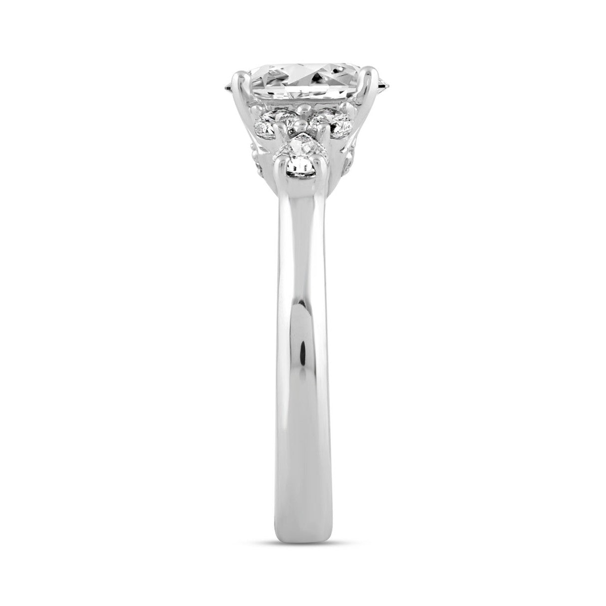 LADIES RING 2.75CT ROUND/PEAR/OVAL DIAMOND 14K WHITE GOLD (CENTER STONE OVAL DIAMOND 2.00CT)