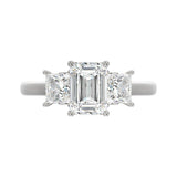 14K WHITE GOLD 2 5/8CT EMERALD/PRINCESS DIAMOND LADIES RING (CENTER STONE EMERALD DIAMOND 1 1/2CT)