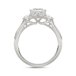 14K WHITE GOLD 1 3/4CT PRINCESS/TRAPEZOID DIAMOND LADIES RING (CENTER STONE PRINCESS DIAMOND 1 1/4CT)