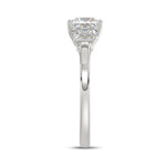 14K WHITE GOLD 1 3/4CT PRINCESS/TRAPEZOID DIAMOND LADIES RING (CENTER STONE PRINCESS DIAMOND 1 1/4CT)